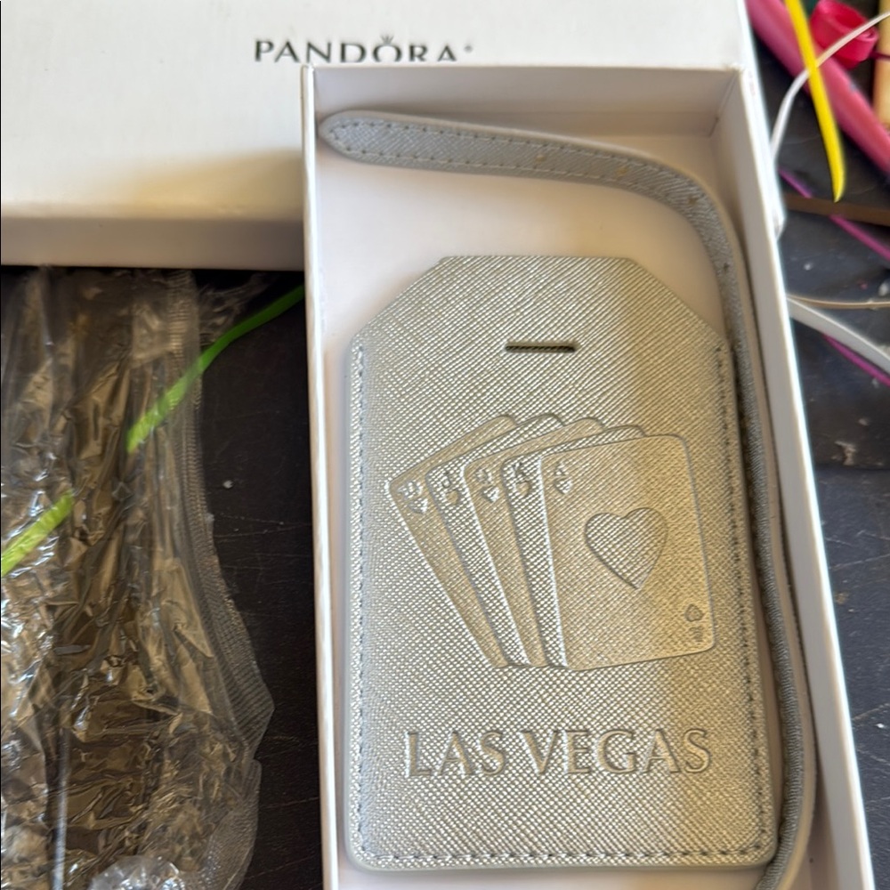 Pandora Silver Card Holder with Las Vegas Design